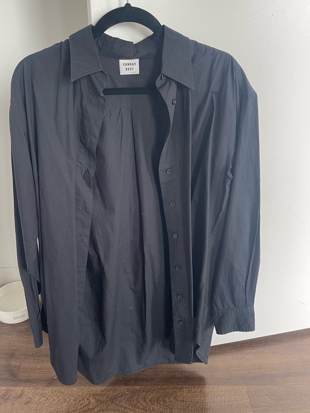 Aritzia Sunday Best Black Button-Up Shirt